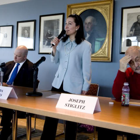 linda_bilmes_joseph_stiglitz_and_paul_rieckhoff